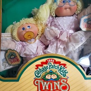 Twin cabbage patch dolls